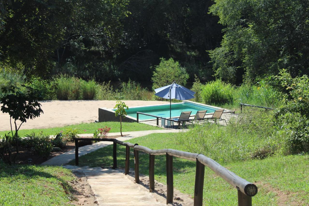 Lions Rock Rapids - Luxury Tented Camp Хейзивью Экстерьер фото