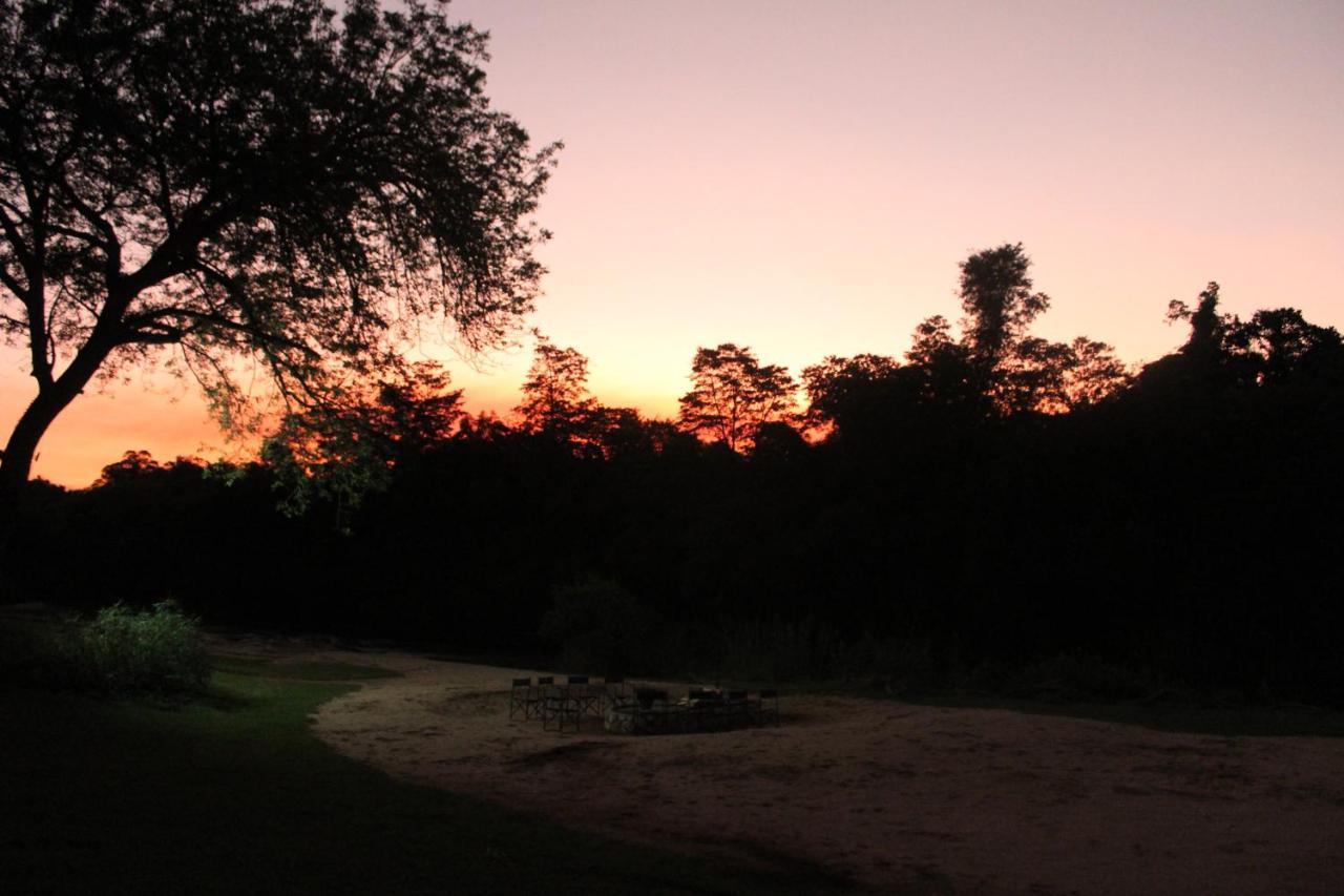 Lions Rock Rapids - Luxury Tented Camp Хейзивью Экстерьер фото